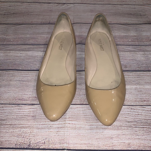 Nine West Nude Flats - Picture 3 of 8